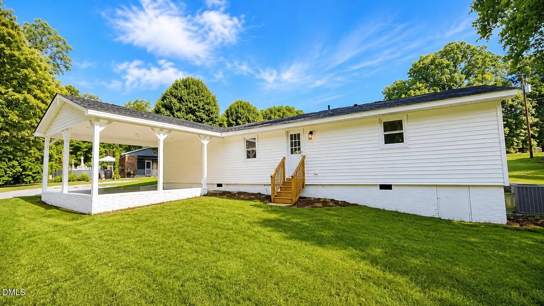Photo of 383 Pierce Road