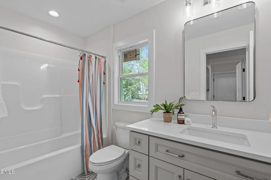 Photo of 2616 Shenandoah Avenue