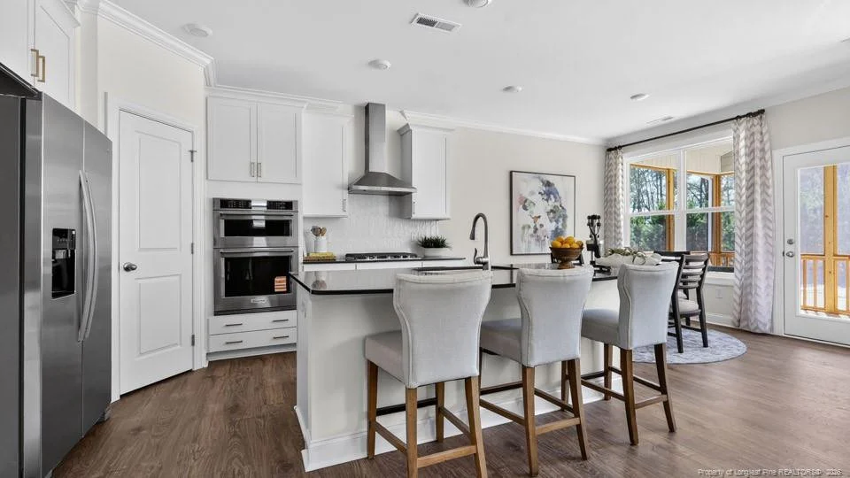 Photo of 1024 Martin Farms Boulevard