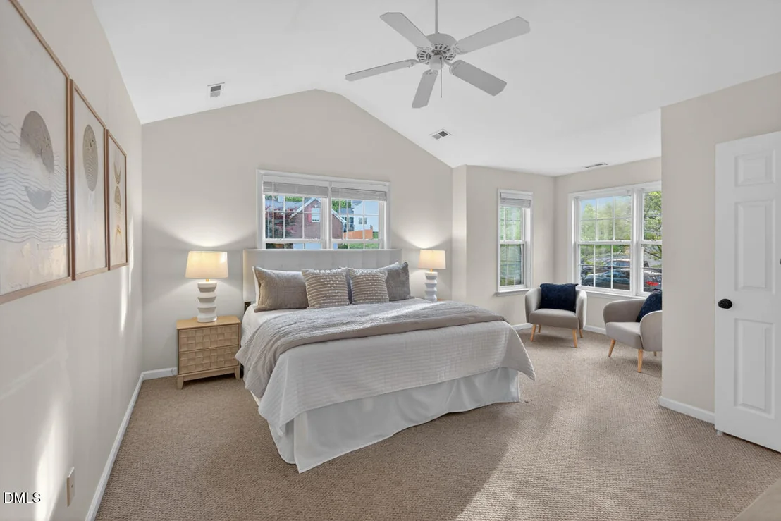 Photo of 2505 Summit Drive