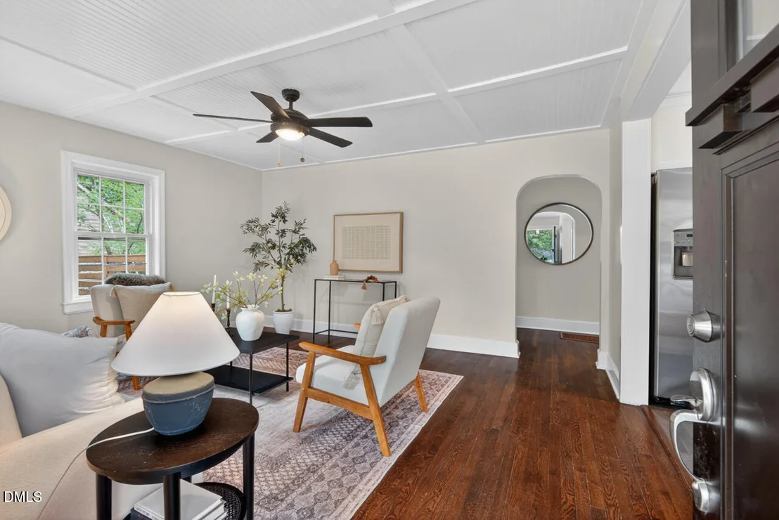 Photo of 2905 Broad Street