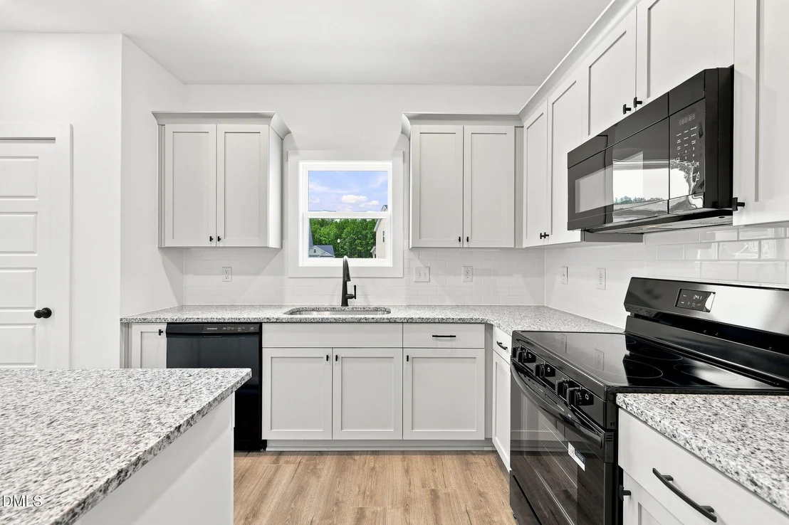 Photo of 16 Loganberry Avenue