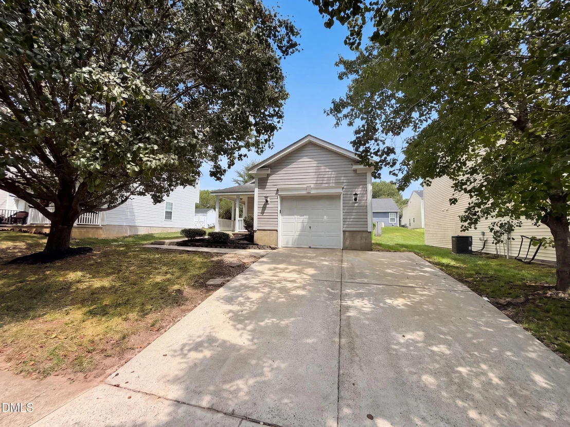 Photo of 5809 Weddington Road