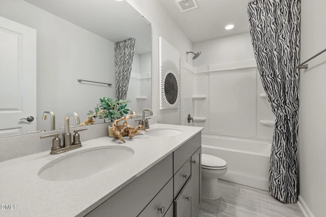 Photo of 1443 Rowboat Road
