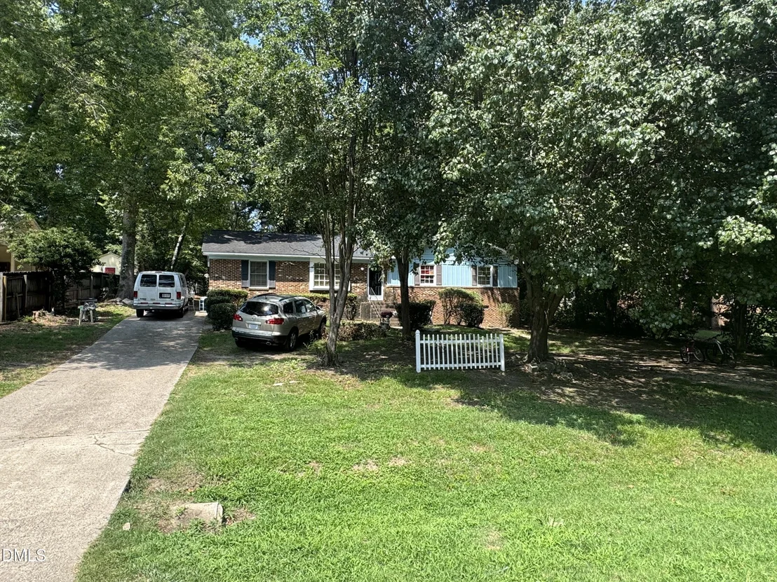 Photo of 4117 Willow Oak Road