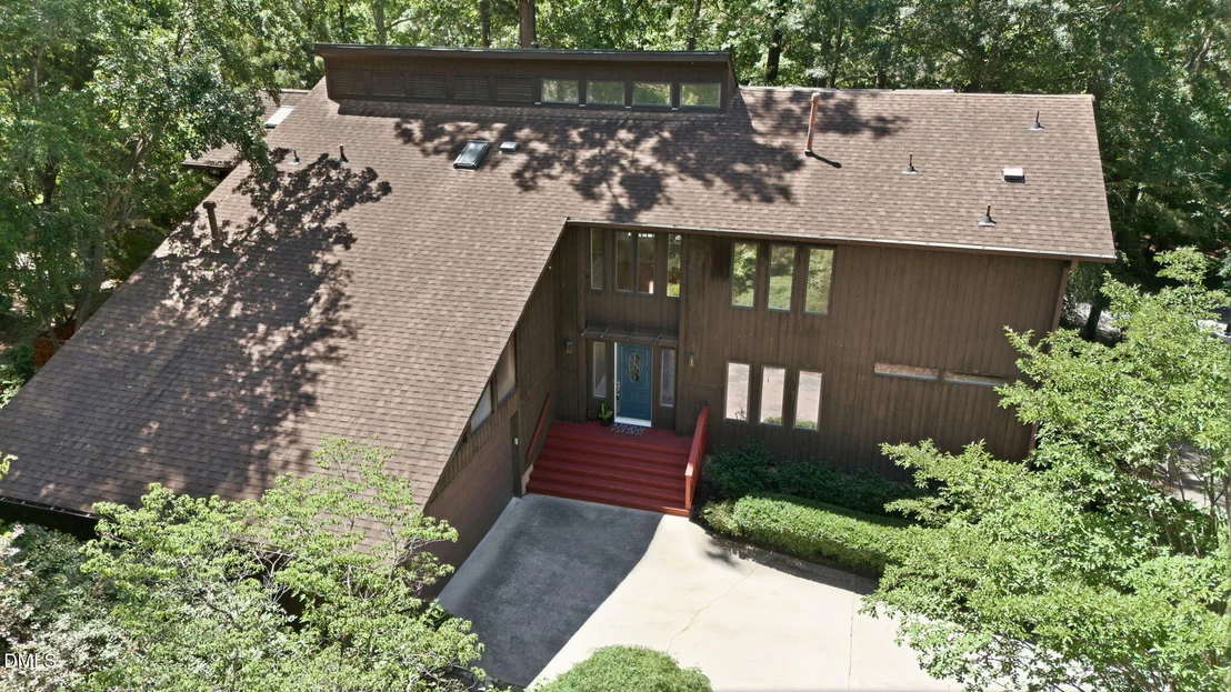 Photo of 910 Tarik Drive