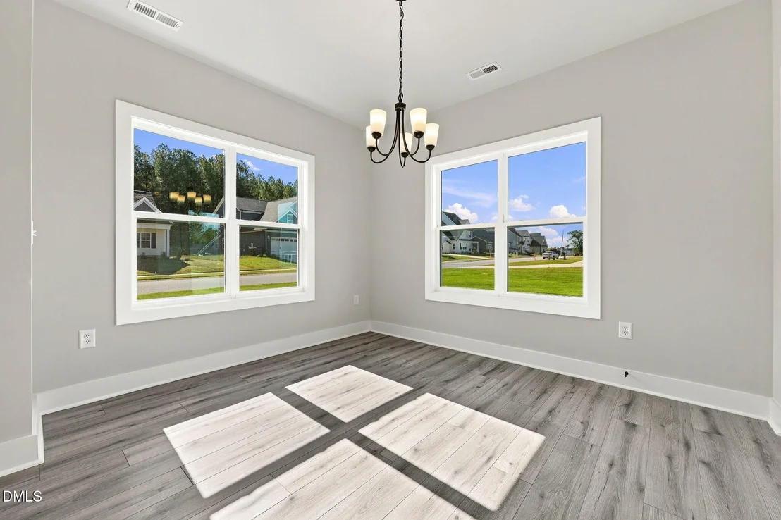Photo of 127 Grinnell Loop