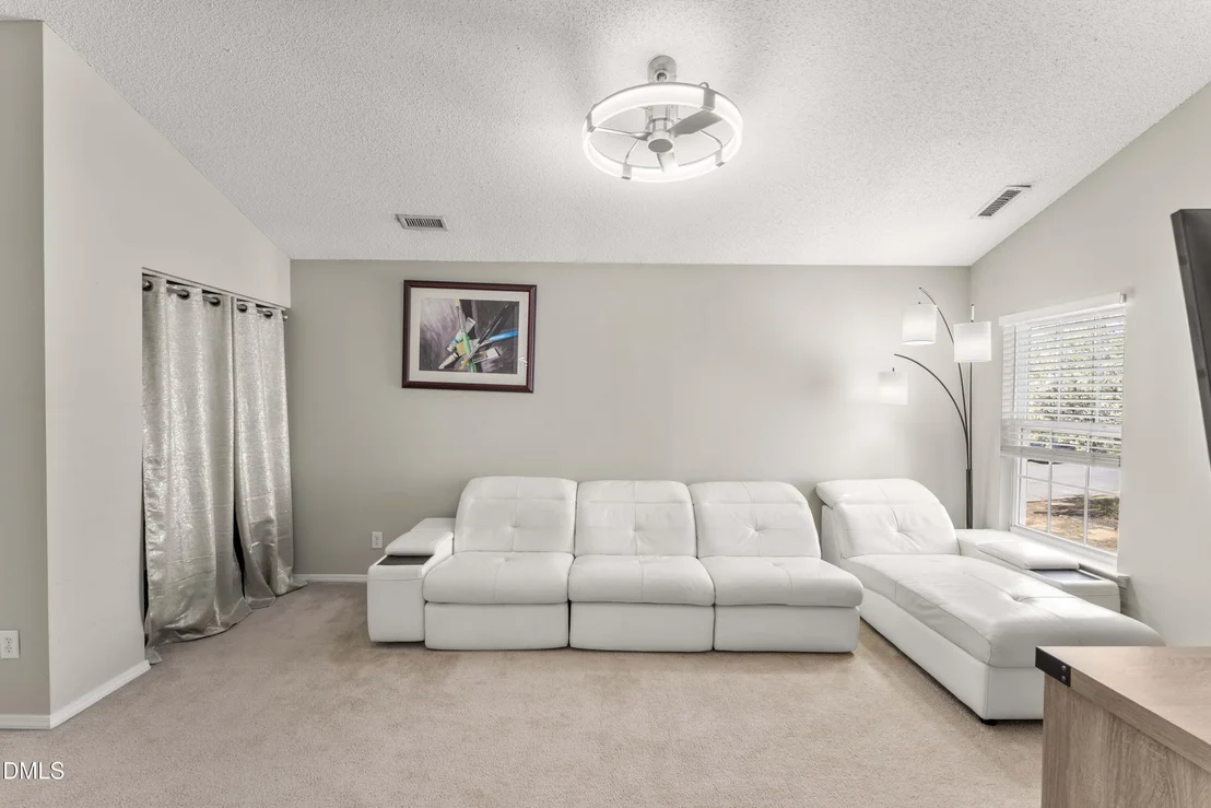 Photo of 3045 Buttonwood Lane
