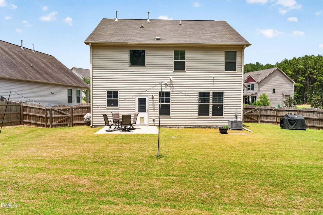Photo of 410 Chestnut Oak Place