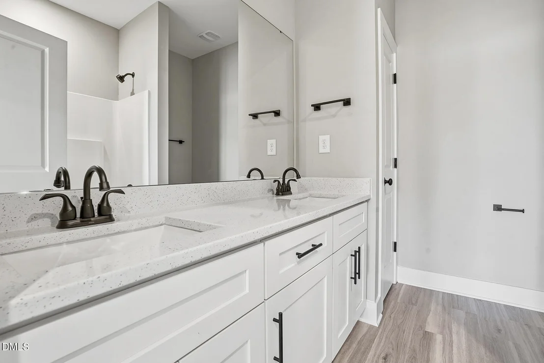 Photo of 1126 Aquilla Road