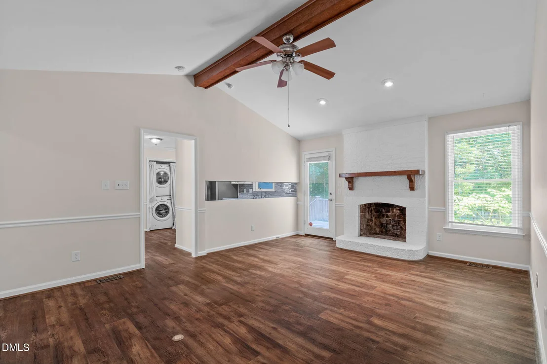 Photo of 8109 Round Oak Road