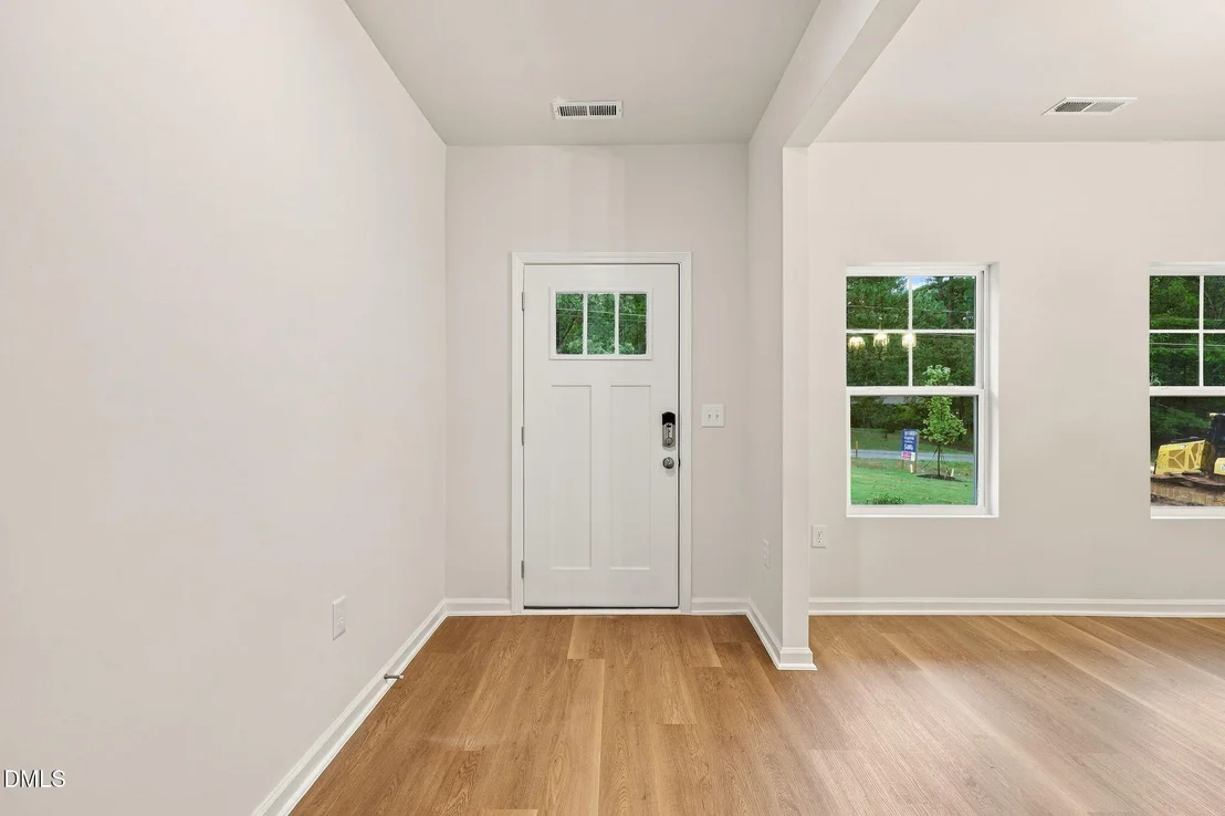 Photo of 709 Crestview Drive