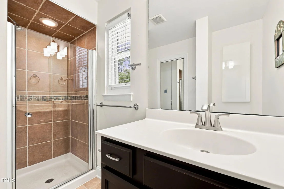 Photo of 3729 Cambridge Road
