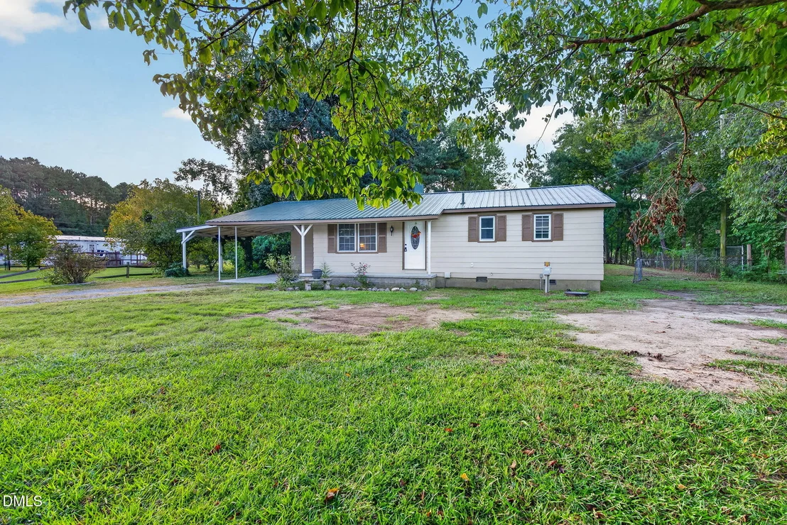 Photo of 935 Maynard Road