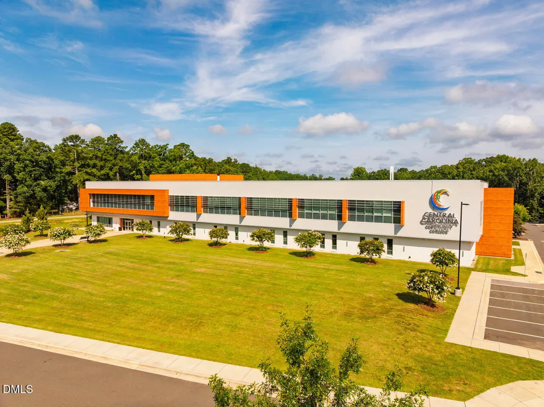Photo of 136 Post Oak Road