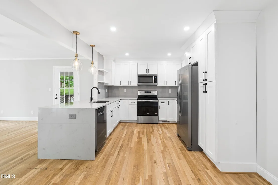 Photo of 412 Pinecroft Drive