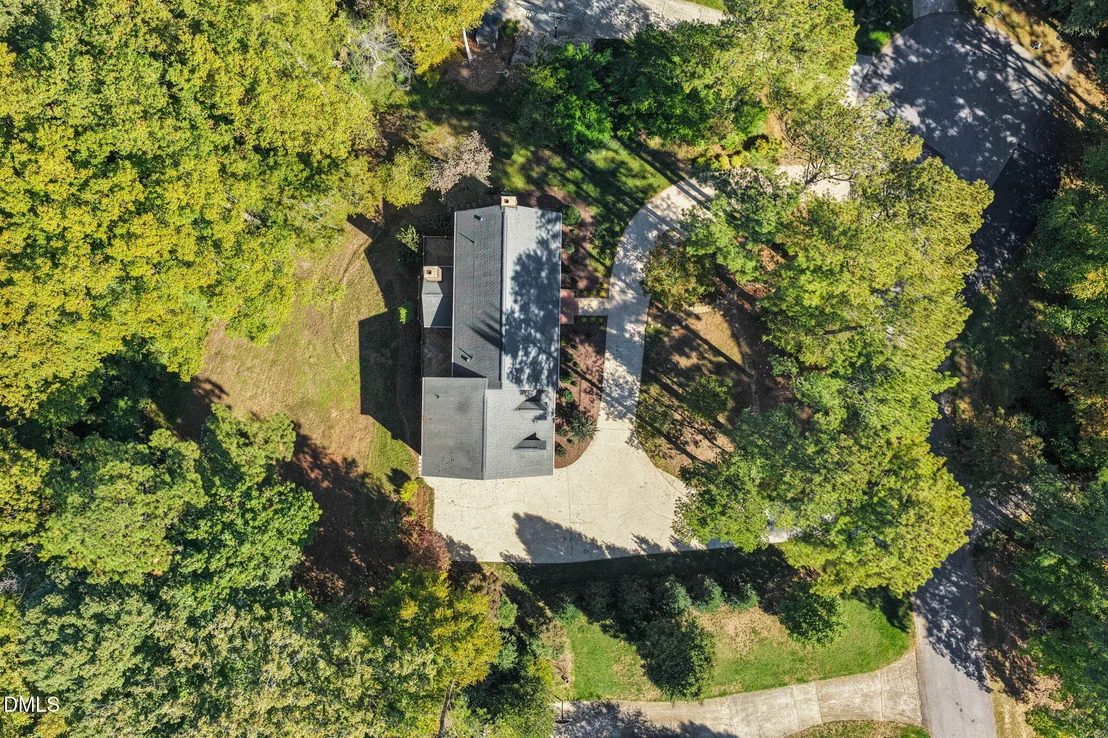 Photo of 2404 Beechview Court