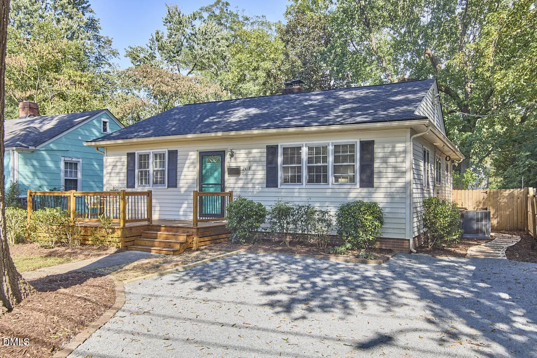 Photo of 2418 Acadia Street