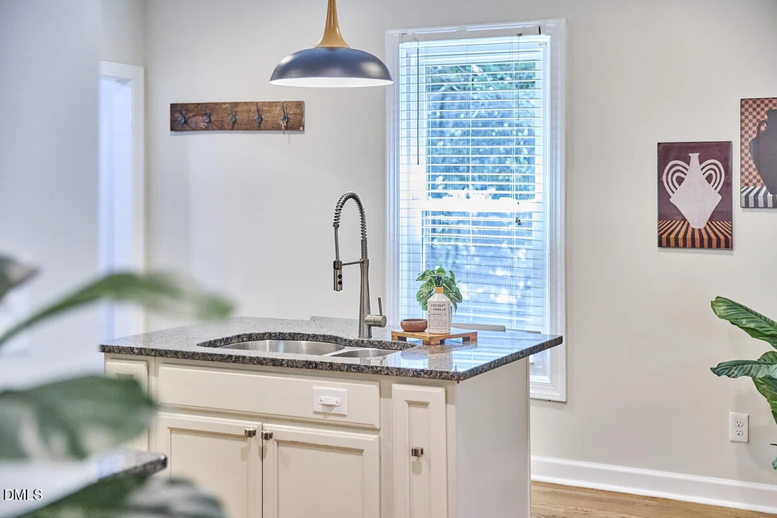 Photo of 2203 Chapel Hill Road