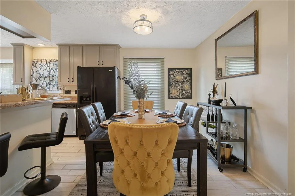 Photo of 6213 Streeter Drive