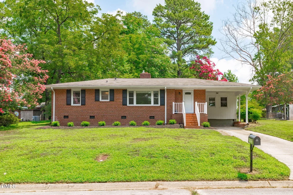 Photo of 1203 Poplar Avenue