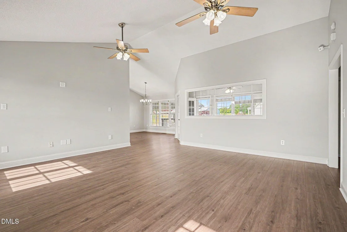 Photo of 1025 Long Branch Road