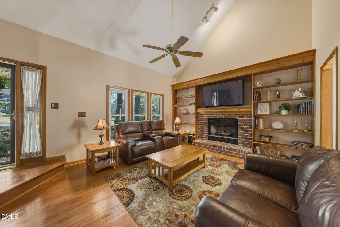 Photo of 1237 Hillingdon Way
