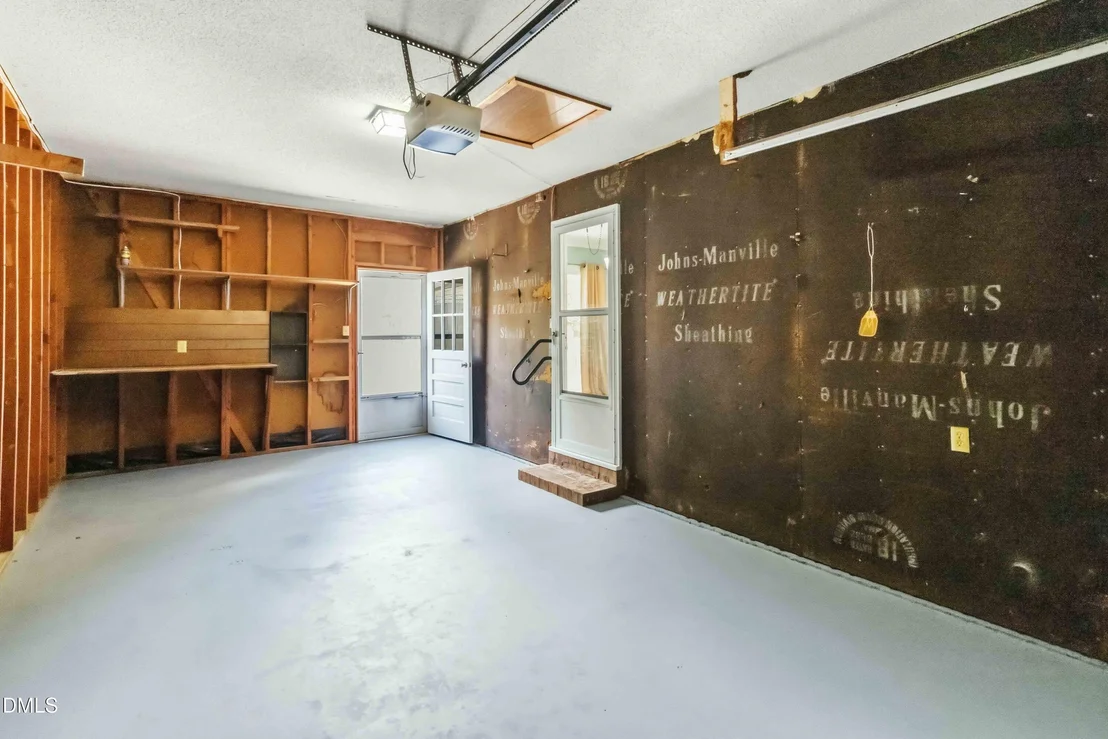 Photo of 1600 Edgebrook Drive