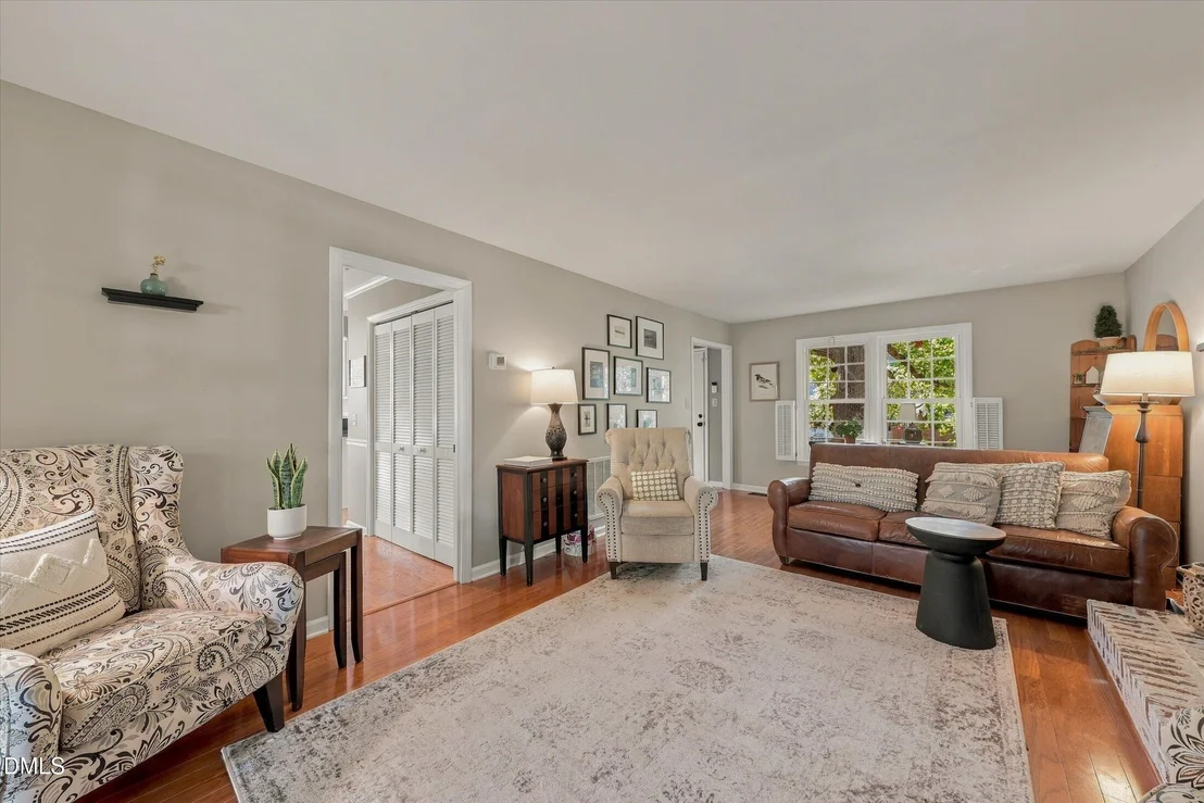Photo of 209 Rosehaven Drive
