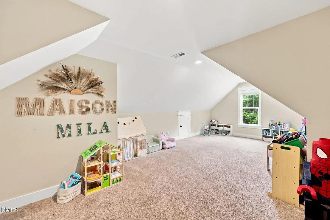Photo of 331 Forest Oaks Drive