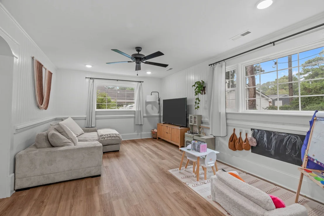 Photo of 602 W Main Street