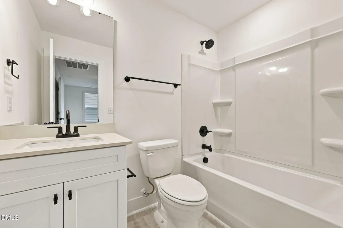 Photo of 131 Grinnell Loop