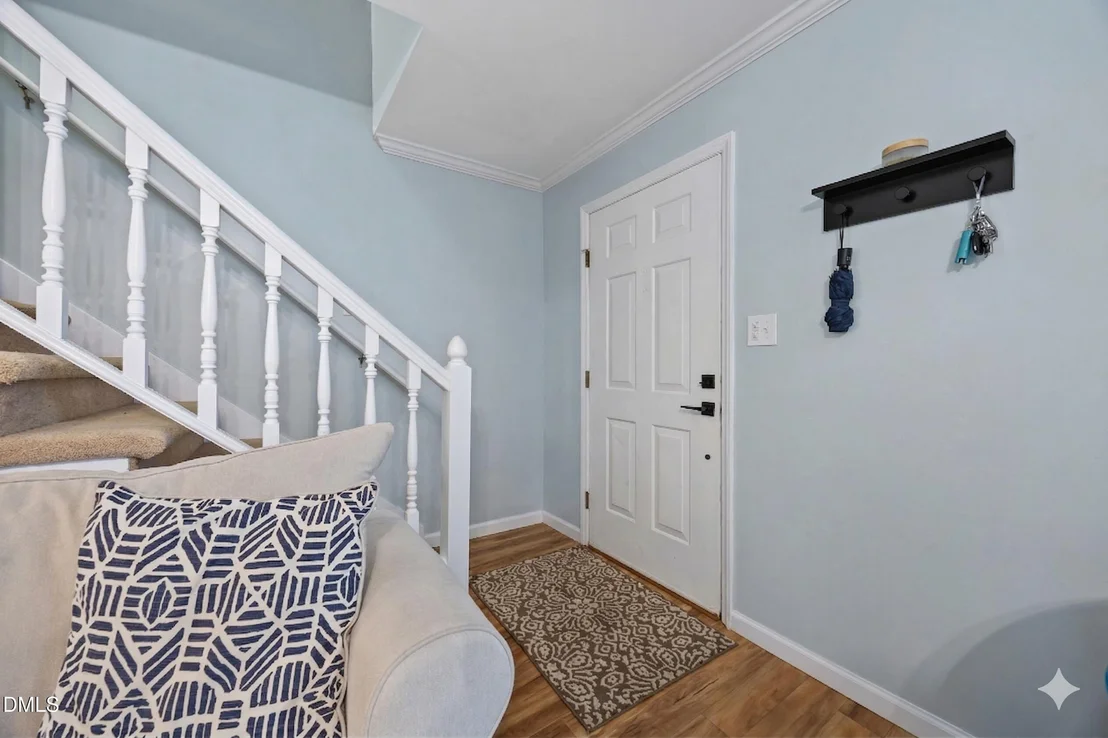 Photo of 212 Esquire Lane