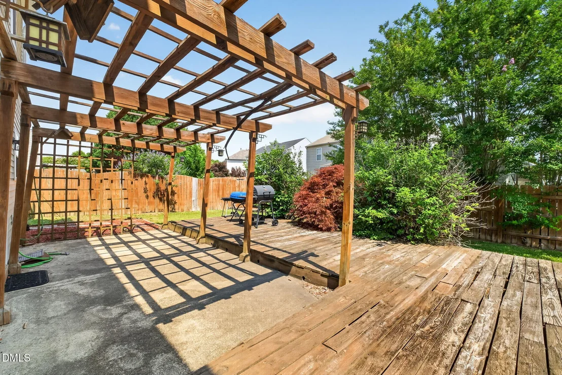 Photo of 1012 Breeze Lane
