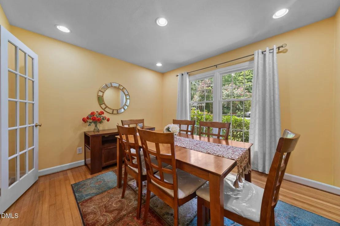 Photo of 721 Tinkerbell Road