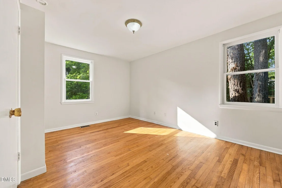 Photo of 404 Longleaf Drive