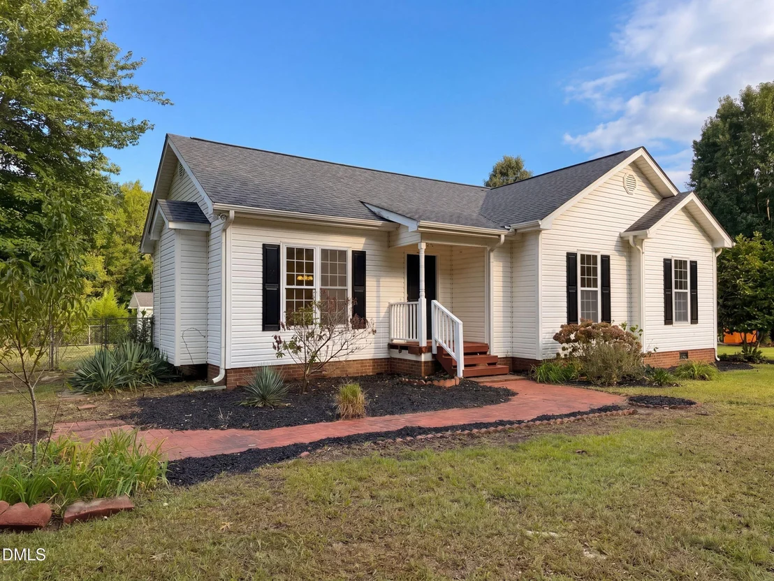 Photo of 7848 James Austin Road