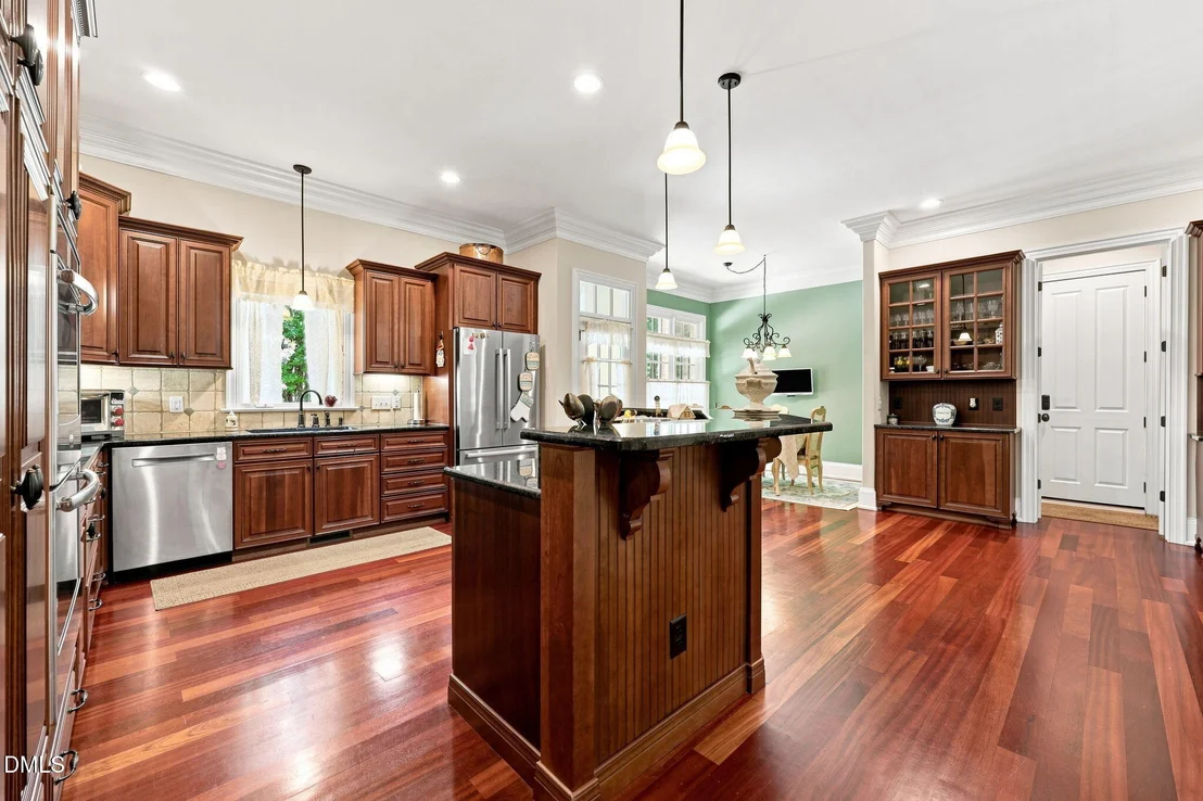 Photo of 6102 Treyburn Point Drive