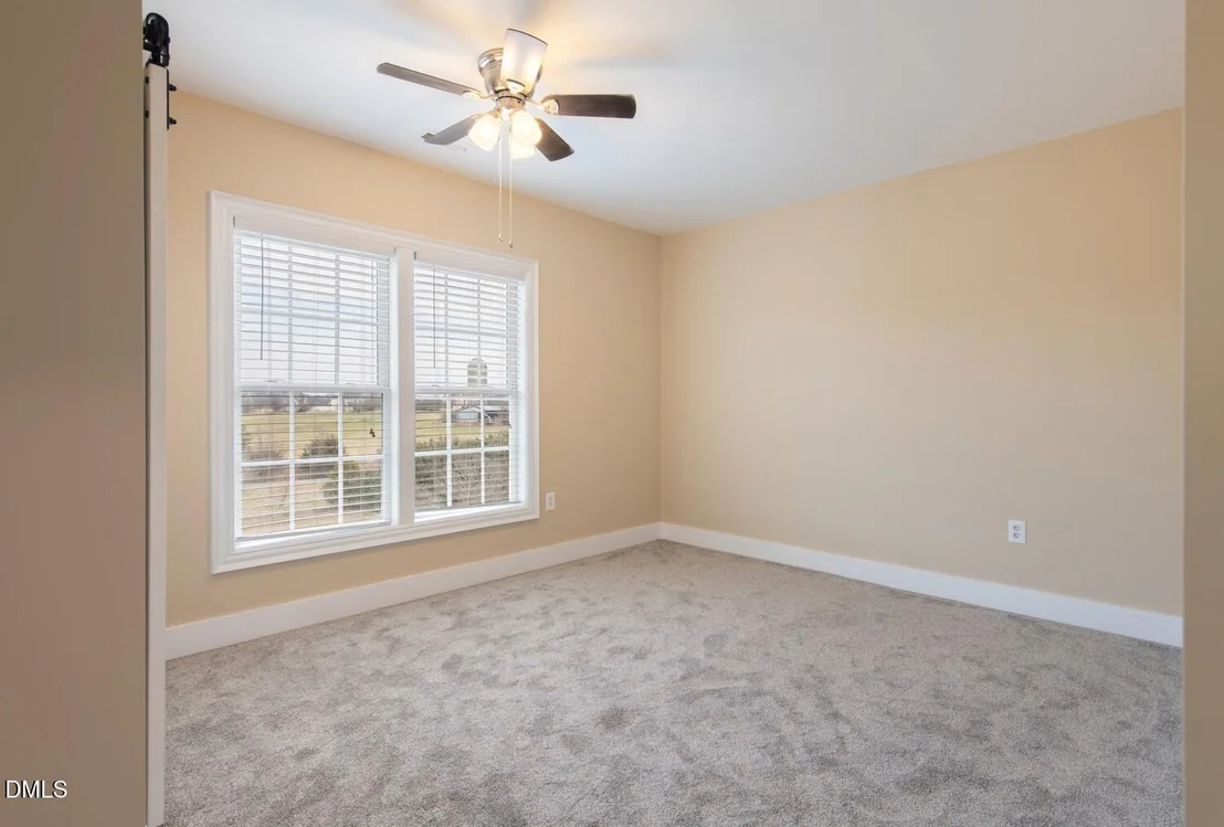 Photo of 4872 Thom Road