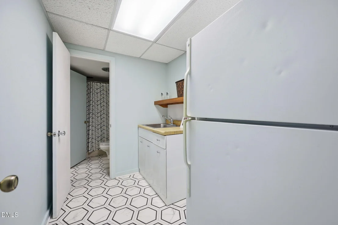 Photo of 6101 Dresden Lane