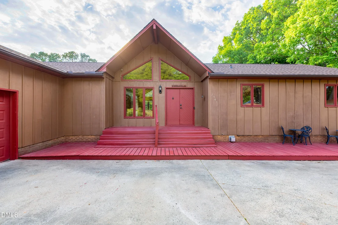 Photo of 2301 Quail Drive