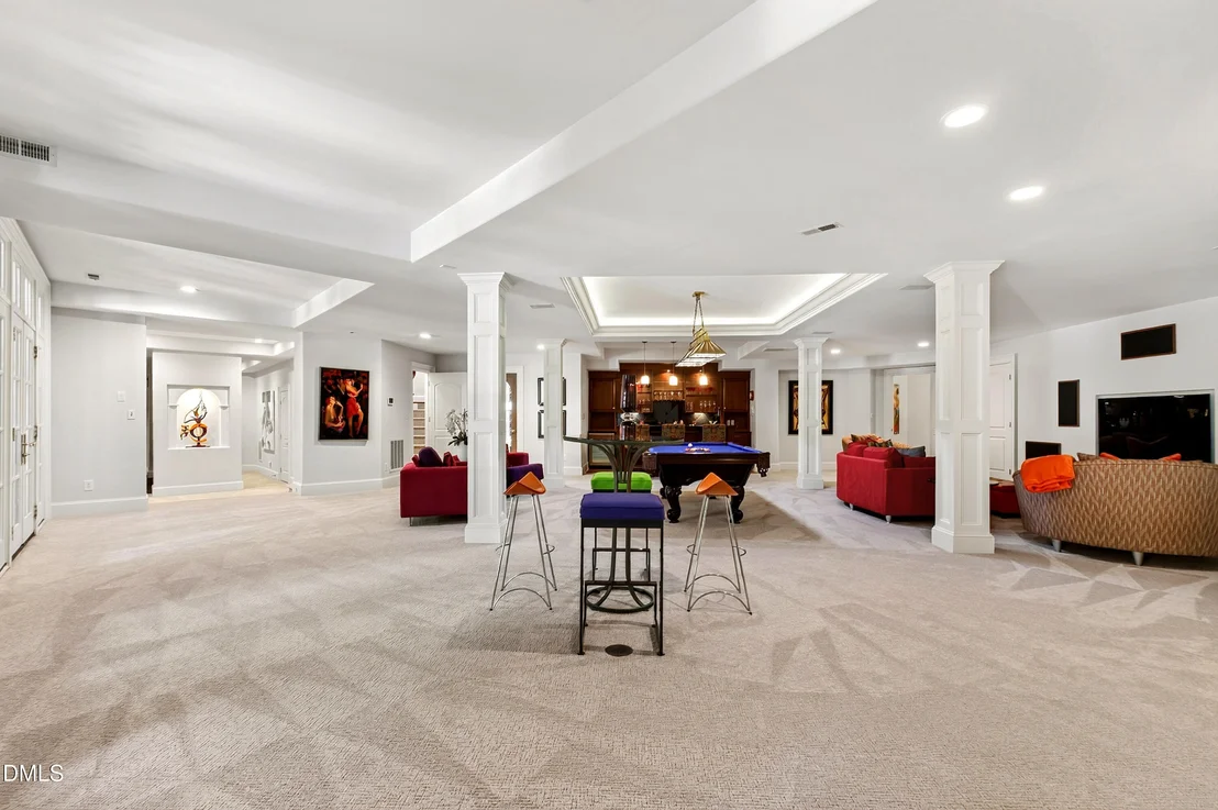 Photo of 113 Richelieu Drive