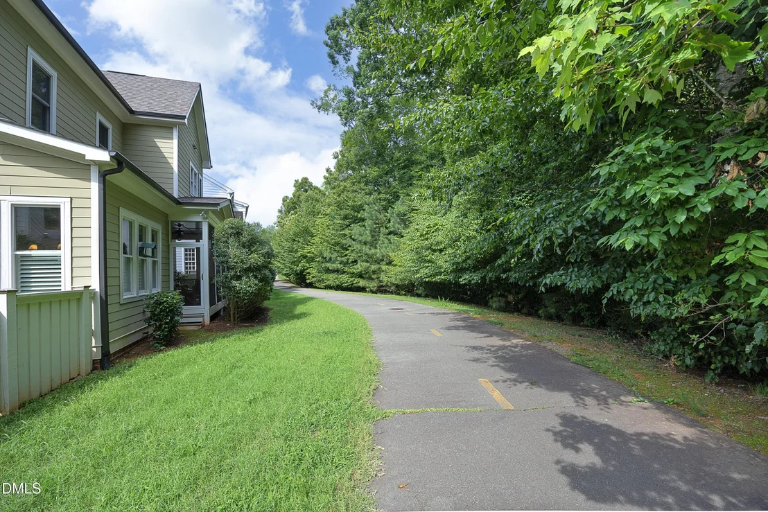 Photo of 121 Ruskin Drive