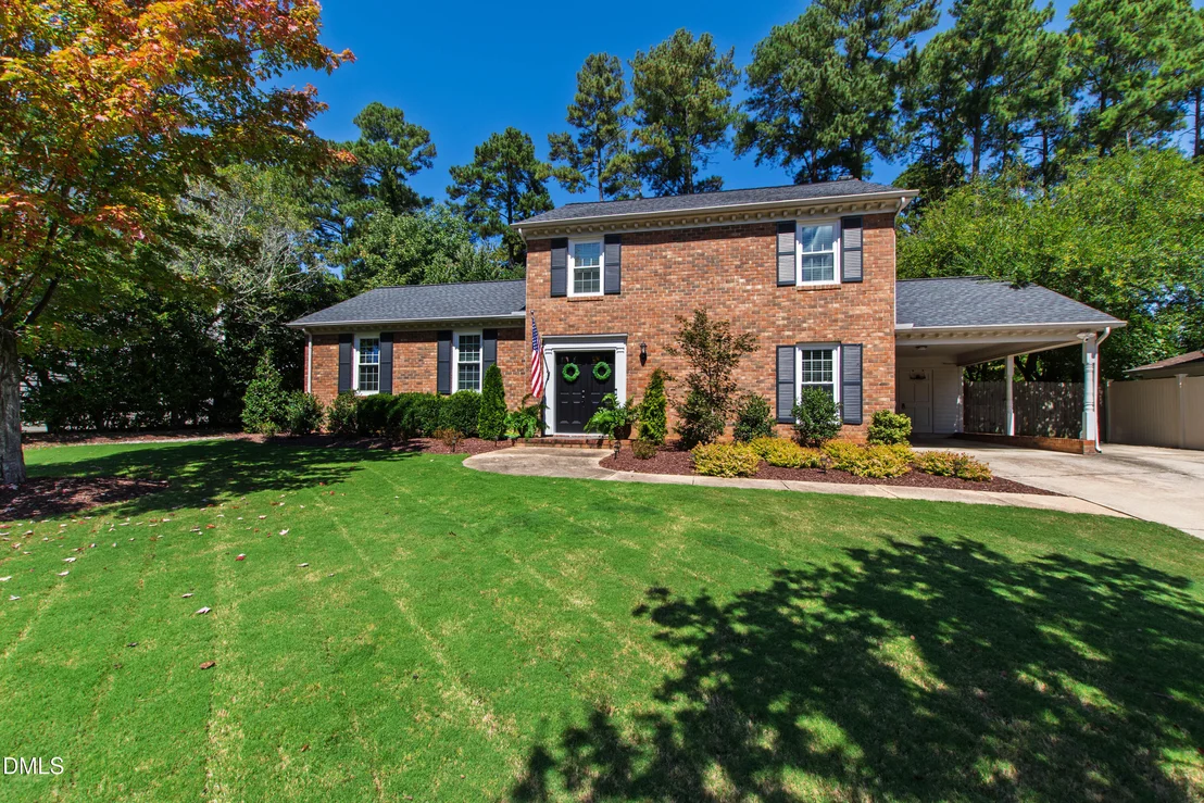 Photo of 1001 Pebblebrook Drive