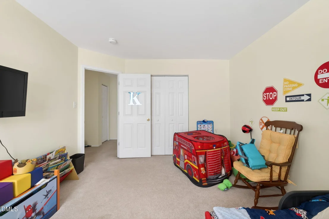 Photo of 1012 Breeze Lane