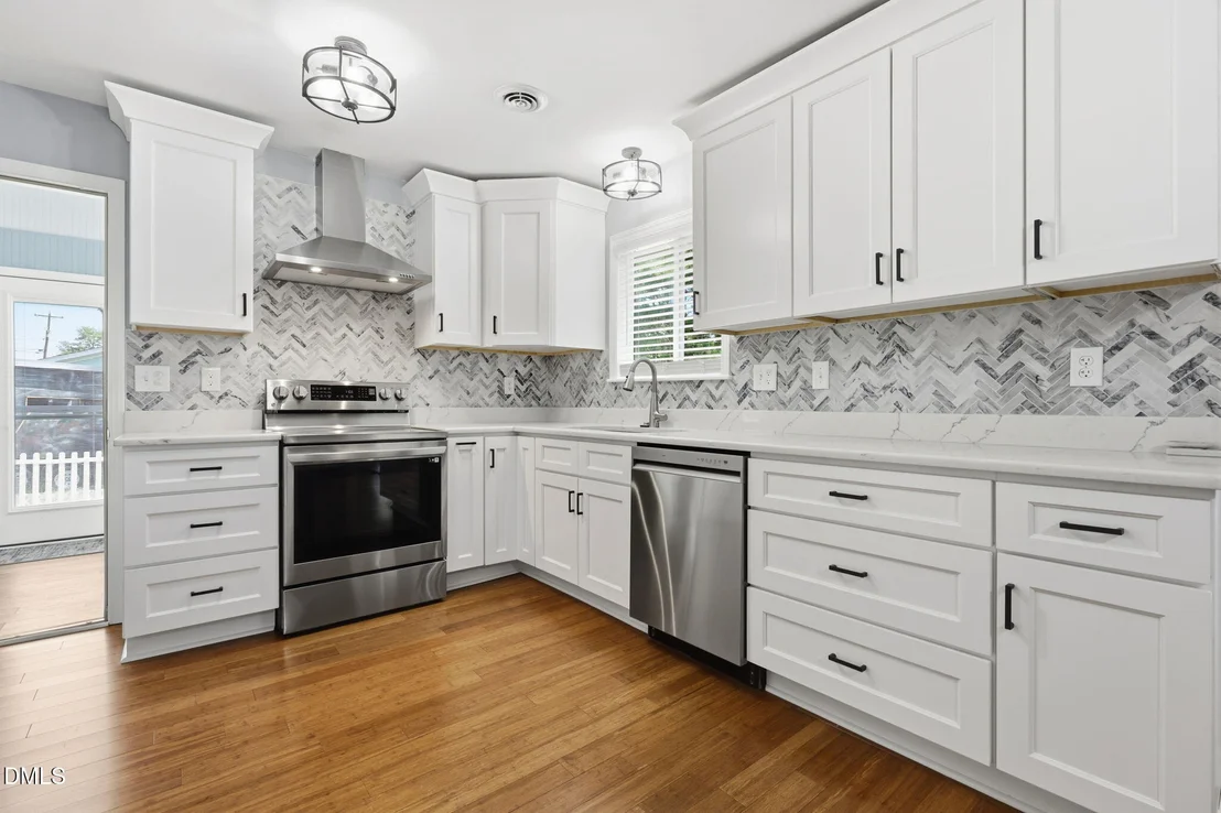 Photo of 2800 Davie Drive