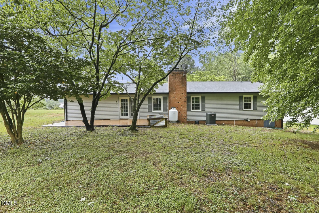 Photo of 301 Edgewater Drive