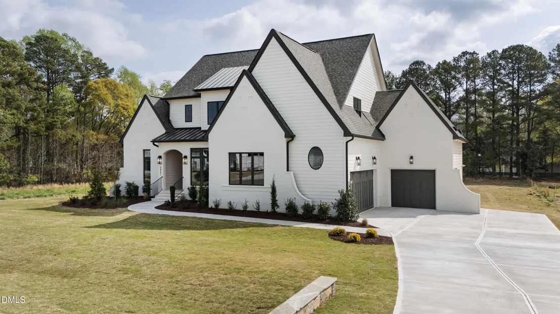 Photo of 688 Lynch Road