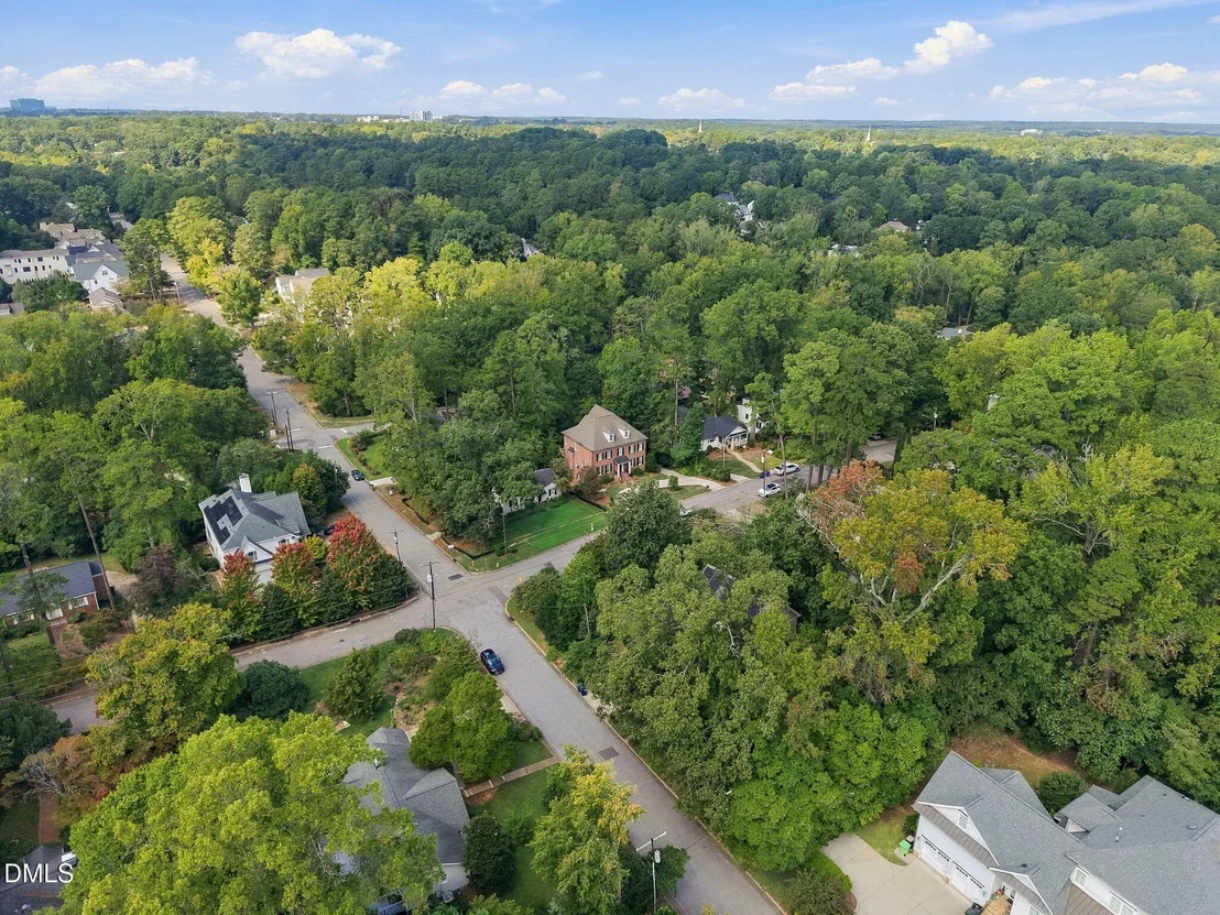 Photo of 1505 Duplin Road