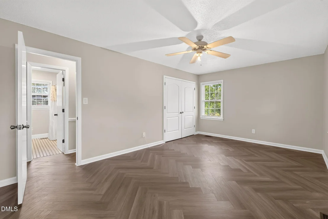 Photo of 209 Chic Ennis Road